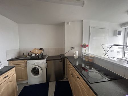 Brightmore Drive Sheffield S3 7NF - Photo 4