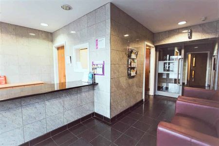 Deluxe En-Suite - Photo 2