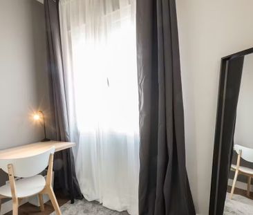 Avenida del Mediterráneo, Madrid, Community of Madrid 28007 - Photo 6