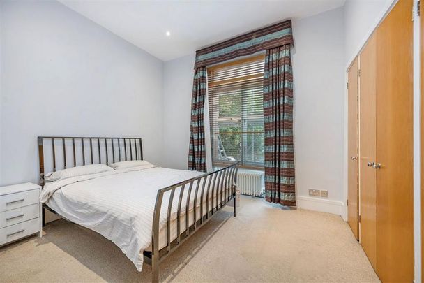 3 bedroom flat to rent - Photo 1