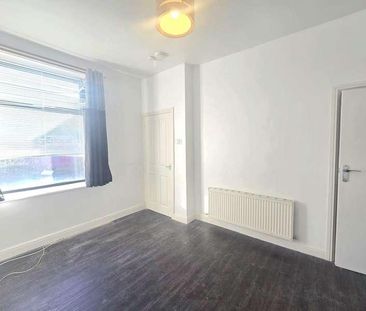 Shay Lane, Halifax, HX2 - Photo 3