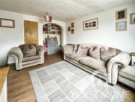 3 bedroom terraced house to rent - Photo 2