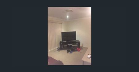 Spacious Double-Storey Family Home in a Great Location - Photo 3