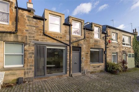 A fully refurnished and immaculately presented two bedroom mews house located on Carlton Terrace Mews. - Photo 3