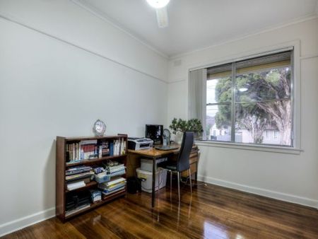 19 Ambon Street, Preston VIC 3072 - Photo 5