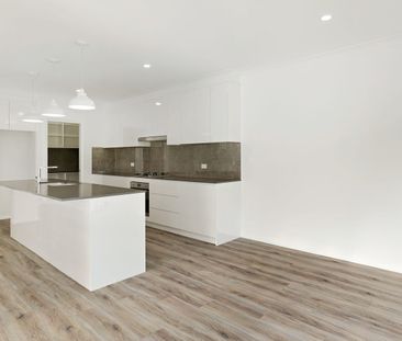 Modern Home in Magnolia Estate - Photo 5