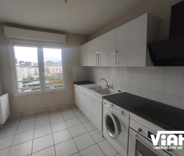 GRAND T2 AVEC BALCON ET PARKING - Photo 2