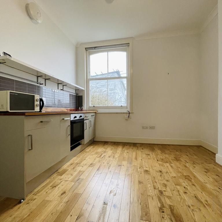1 bedroom flat to rent - Photo 1