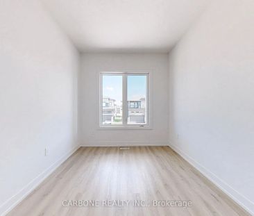 Detached Home For Lease | S9055434 - Photo 5