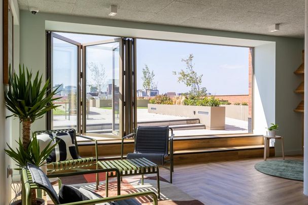 2 bedroom flat to rent - Photo 1