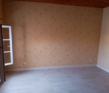 HIERSAC - LOCATION APPARTEMENT T2 - 457,12€ TTC - Photo 3