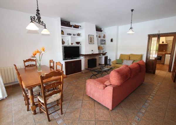 5 bed villa for long term rent, Urb. Ricmar, Marbella