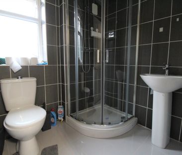 Trevor Close, Northolt, UB5 6ND - Photo 4