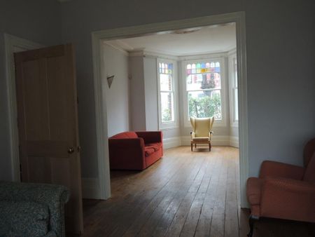 5 bedroom terraced house to rent - Photo 3