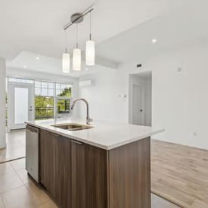 2 CH - 1 SDB - Gatineau - $2,400 /mo - Photo 2