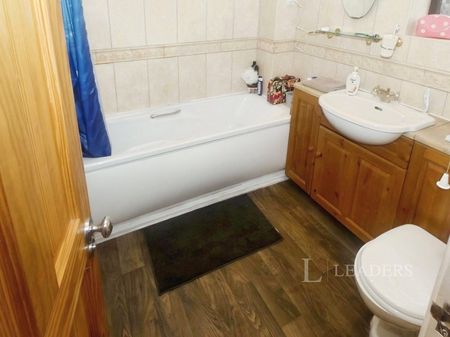 5 bedroom house to rent The Seekings, Whitnash, Leamington Spa, CV31 - Photo 5