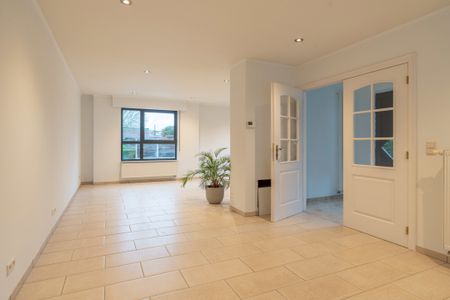 Gunstig gelegen 3 slpk woning met ruime tuin te Oud-Turnhout - Photo 5