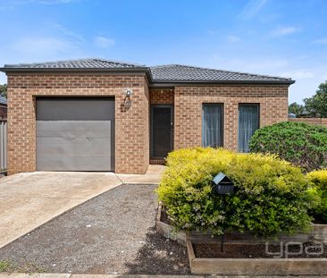 Spectacular Brookfield Family Home with Side Access to park your Ca... - Photo 4