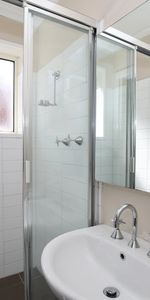 8/120 Rankins Road, Kensington VIC 3031 - Photo 4