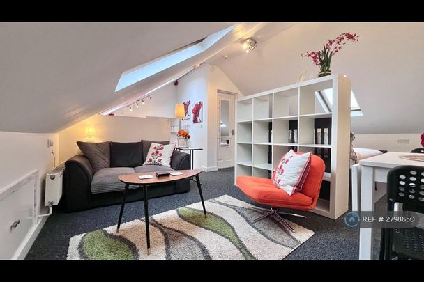 1 bedroom flat to rent - Photo 1