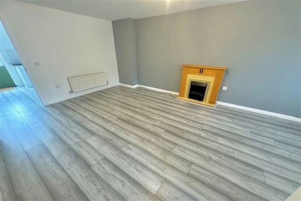 Stranding Street, Eastleigh, SO50 - Photo 1