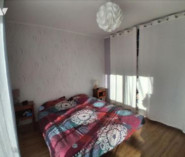 Saint-quentin - F 5 - BALCON CAVE ET PARKING - Photo 6