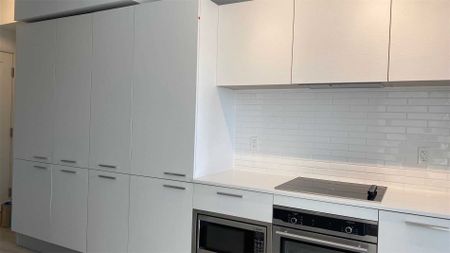 For Lease - 3 Gloucester Street Unit# 2512, Toronto, Ontario - Photo 2