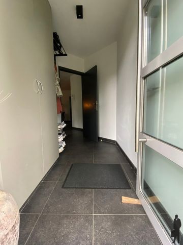 Ruim gelijkvloers appartement nabij het centrum van Hoogstraten! - Foto 3