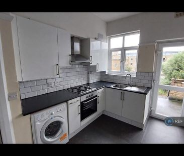 2 bedroom maisonette to rent - Photo 5