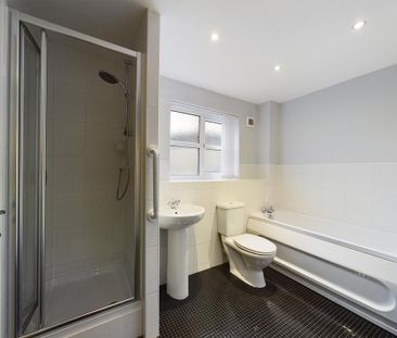 2 bedroom flat to rent - Photo 3