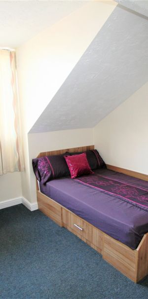 207 HYDE PARK ROAD Leeds - LS6 1AH - Photo 1