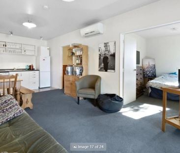 3 Bedrooms, 3 bathrooms furnished unit for rent - Photo 1