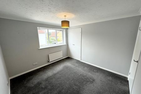 Walnut Close - Photo 3