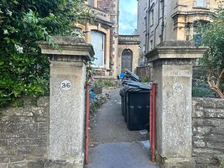 2 bedroom flat to rent - Photo 5