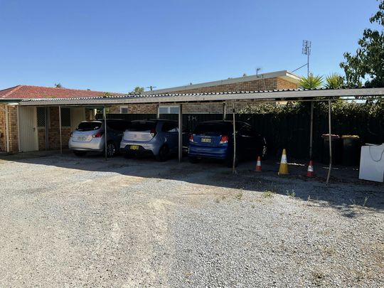 TIDY UNIT IN SOUTH TAMWORTH - Photo 1