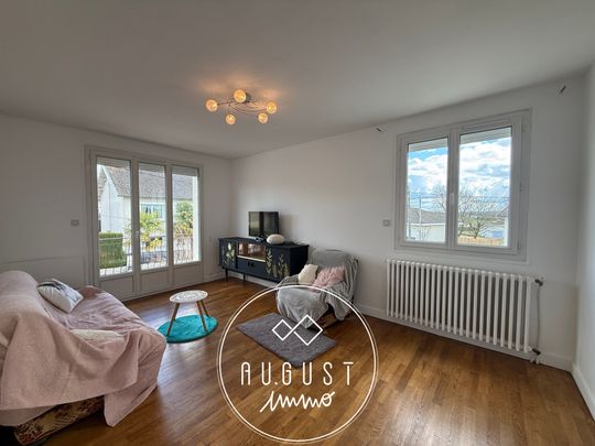 Location Maison 4 pièces 106m² ST LEONARD DE NOBLAT 87400 - Photo 1