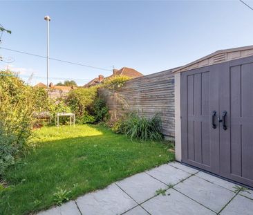 A modern property finished to a high standard throughout providing ... - Photo 4