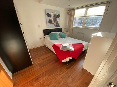 2 Bed Flat, Denham Street, SE10 - Photo 5