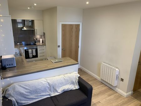 2 Bed Flat, Headingley Lane, LS6 - Photo 3