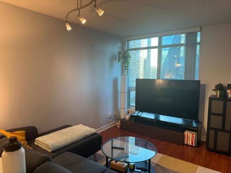 For Lease - 18 Yonge Street Unit# 1713, Toronto, Ontario - Photo 3