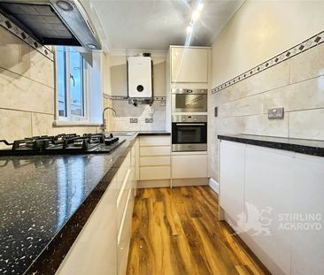 North Lane, Aldershot, Hampshire, GU12 4QR - Photo 3