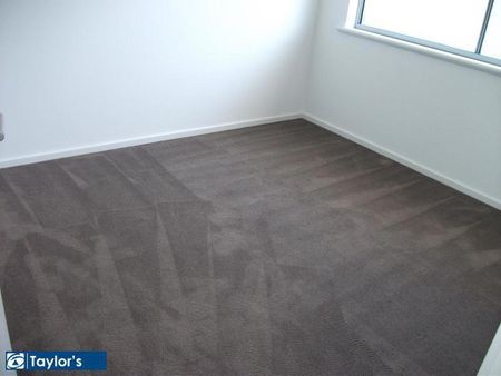 QUALITY BUILT & FEATURE PACKED TOWNHOUSE! - Photo 4