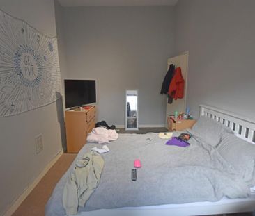 2 bedroom ground floor flat to rent - Photo 3