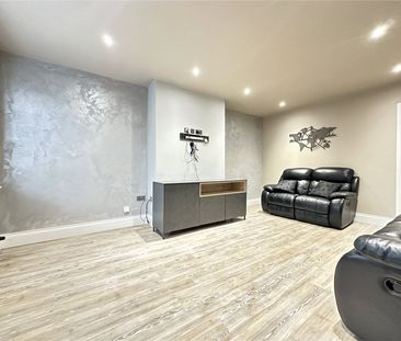 3, Woodhill Road, Leeds, West Yorkshire, LS16 7BZ - Photo 4