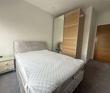 High Street, Bracknell, Berkshire, RG12 - Photo 2