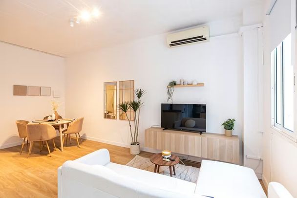 Carrer d'Aragó, Barcelona, Catalonia 08009 - Foto 1