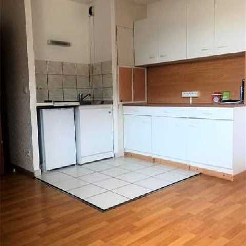 Location Appartement 1 pièce 31m² - Photo 2