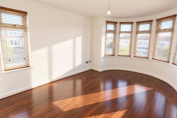 3 bedroom end of terrace house to rent - Photo 1