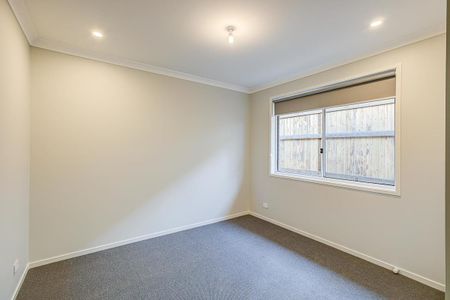 Large Modern Family Home in Everleigh Estate - Photo 5