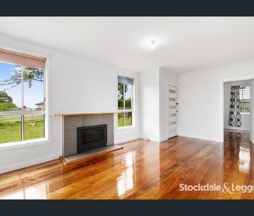 Renovated 2 Bedroom Home - Photo 1